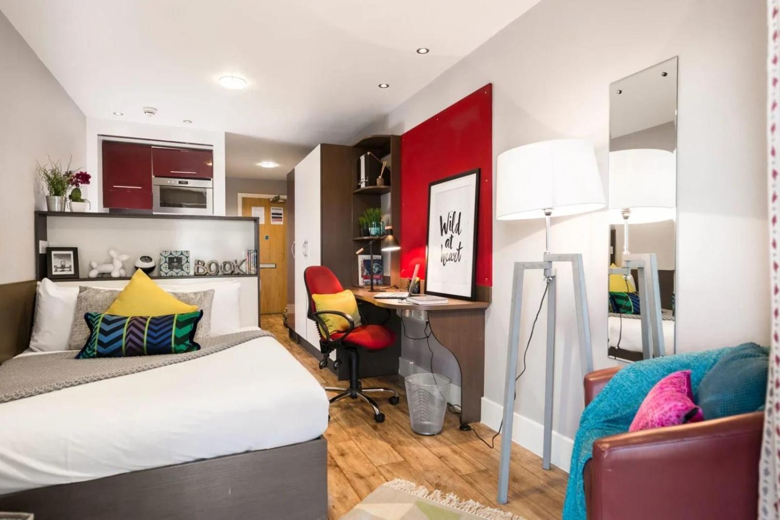 Student Only - Apartment *